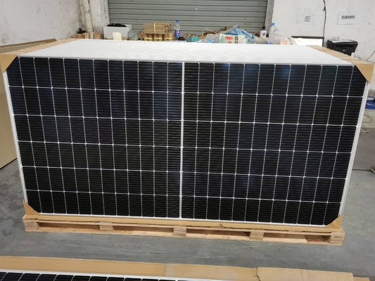 खरीदें पीवी मॉड्यूल मोनोक्रिस्टलाइन सिलिकॉन सेल सौर ऊर्जा पैनल 540W 550W online manufacture