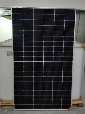 CE TUV सर्टिफिकेट के साथ मोनो 132 सेल सोलर Pv पैनल 450W Pv मॉड्यूल