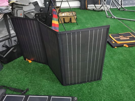 पोर्टेबल तह सौर पैनल बैग किट पॉलीक्रिस्टलाइन सिलिकॉन 200W 300W 400W